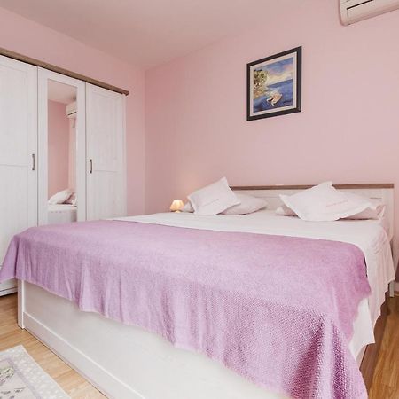 Apartment Kuzmanic Lokva Rogoznica Exteriör bild